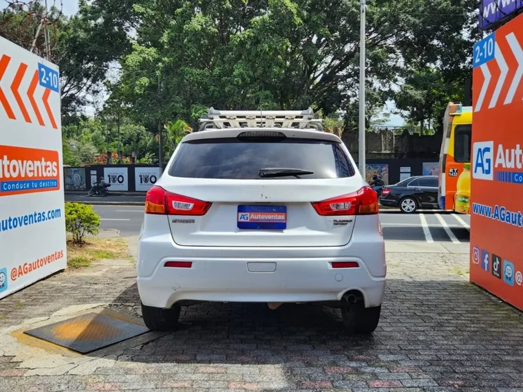 Mitsubishi OUTLANDER SPORT 2012 - Vista 5