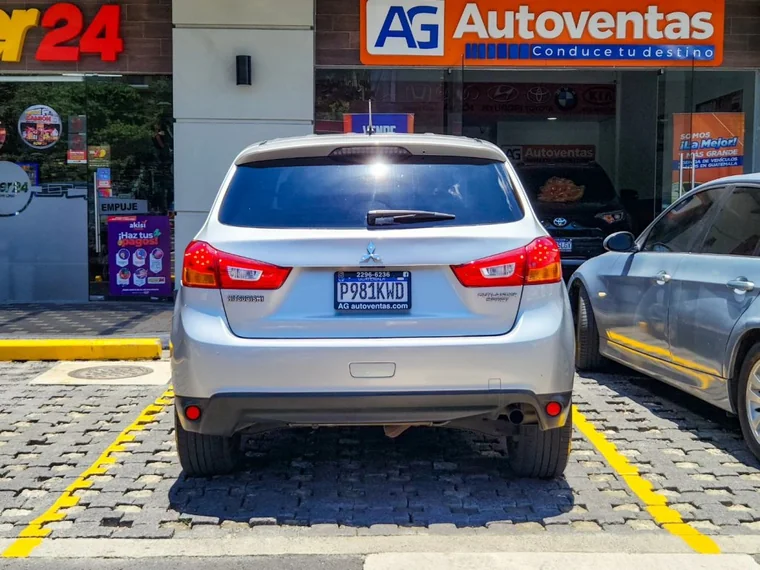 Mitsubishi OUTLANDER SPORT 2014 - Vista 5