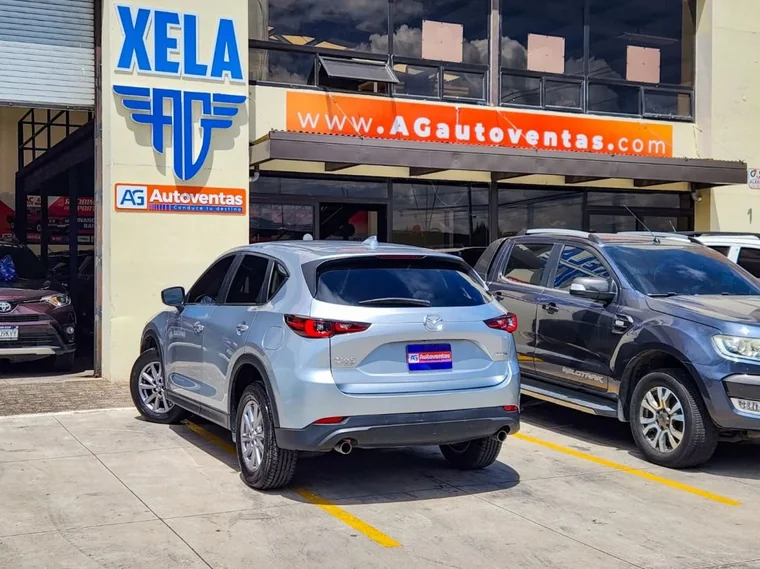 Mazda CX-5 2022 - Vista 4