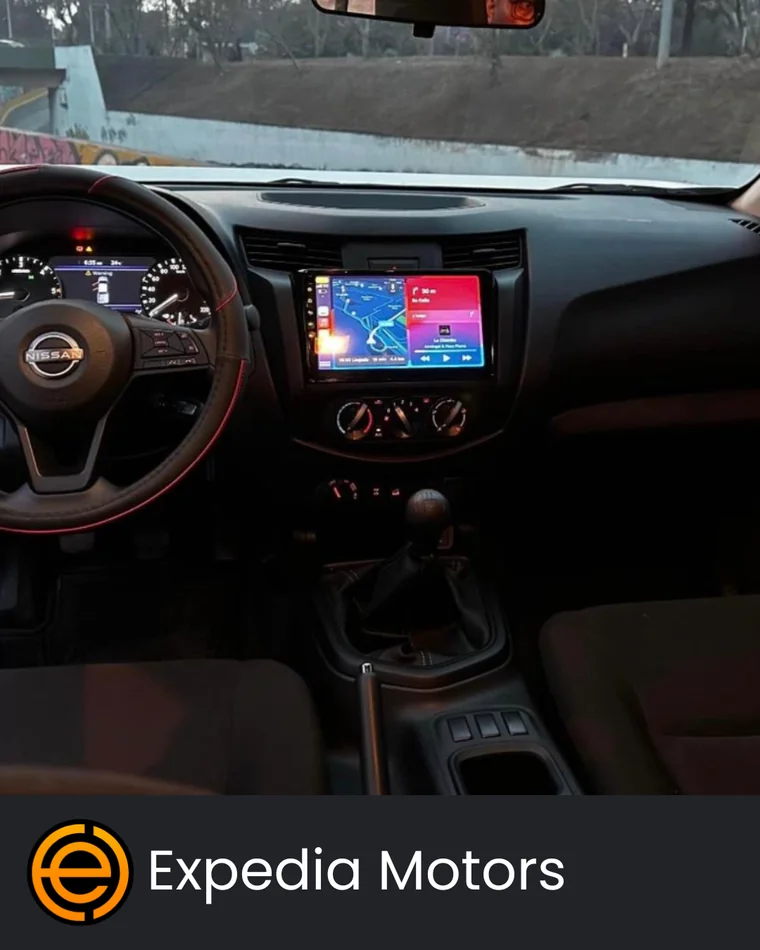 Nissan NP300 2025 - Vista 4