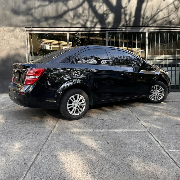 Chevrolet SONIC 2017 - Vista 4