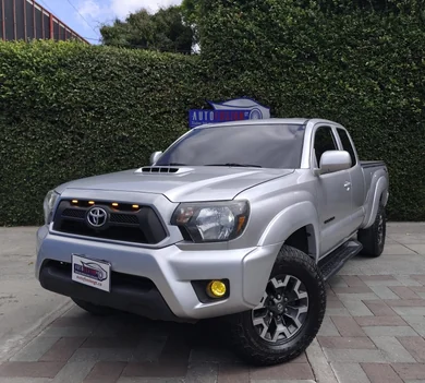 Toyota TACOMA 2015