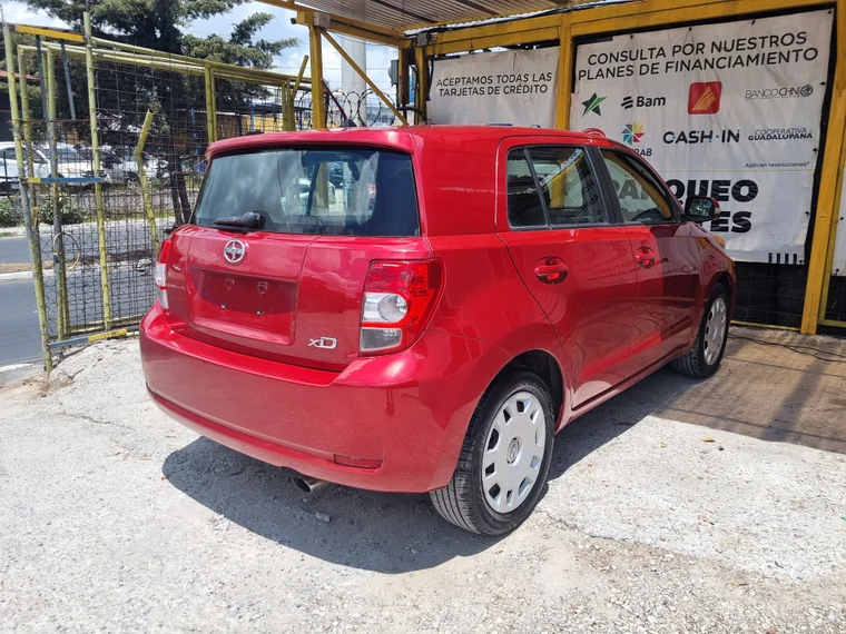 Scion XD 2010 - Vista 4