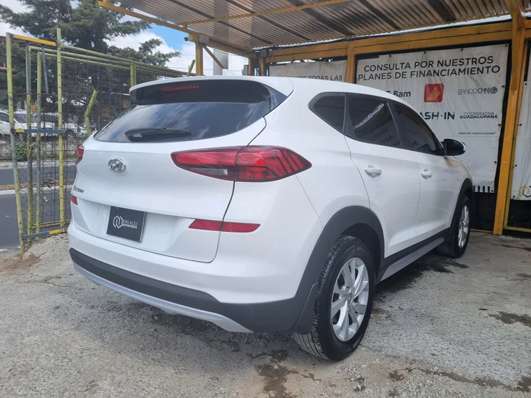 Hyundai TUCSON 2026 - Vista 4
