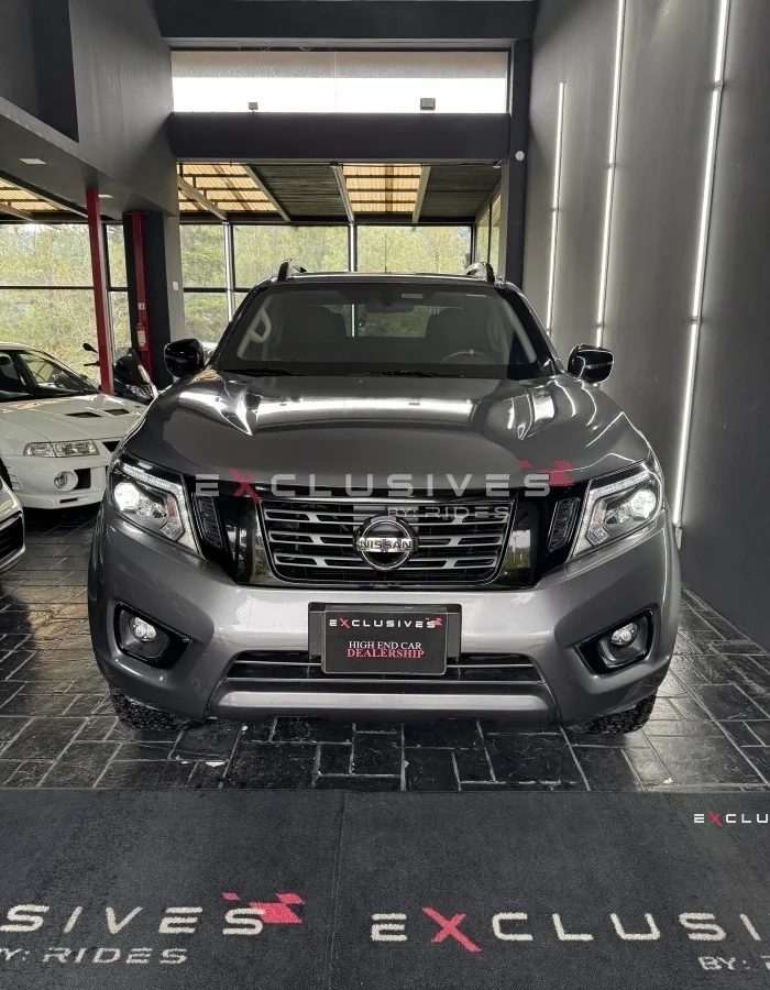 Nissan FRONTIER 2020 - Vista 2