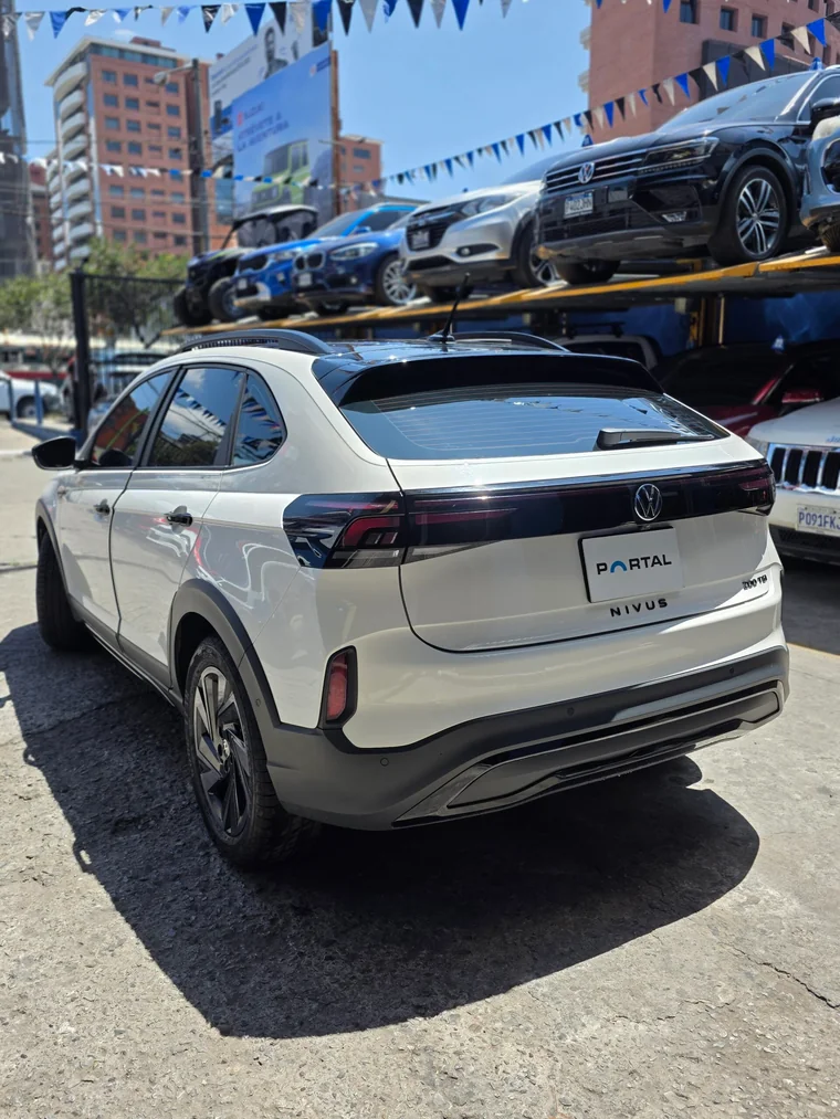 Volkswagen Nivus 2025 - Vista 4