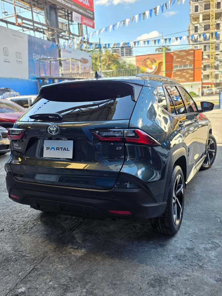 Toyota YARIS 2024 - Vista 4