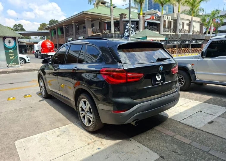 BMW X1 2018 - Vista 5