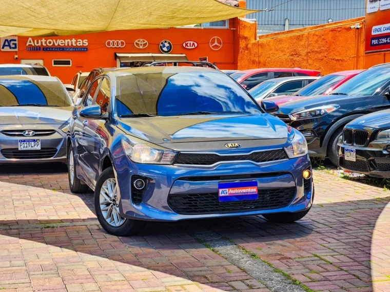 Kia RIO 2018 - Vista 3