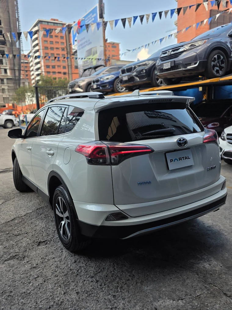 Toyota RAV4 2017 - Vista 4