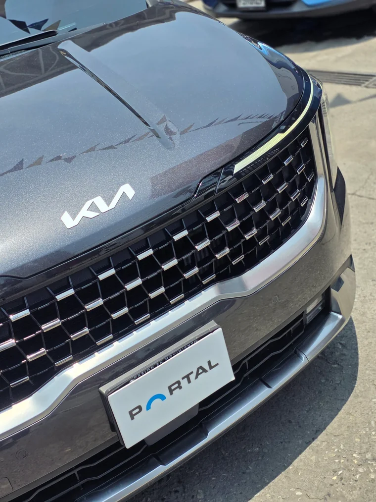 Kia CARNIVAL 2025 - Vista 5