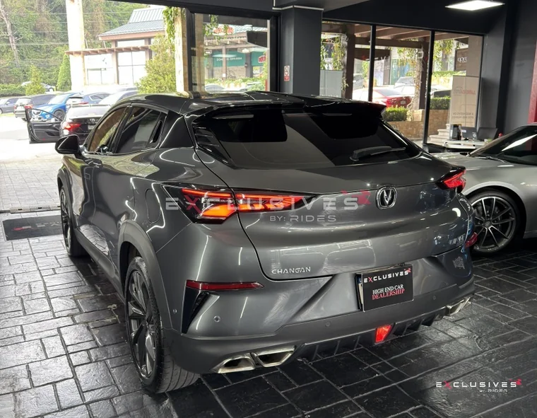 Changan UNI-T 2023 - Vista 4