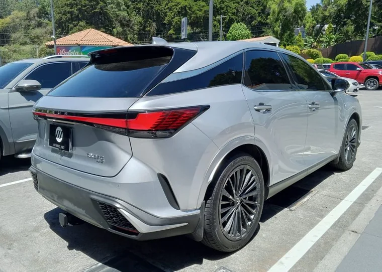 Lexus RX 2024 - Vista 4