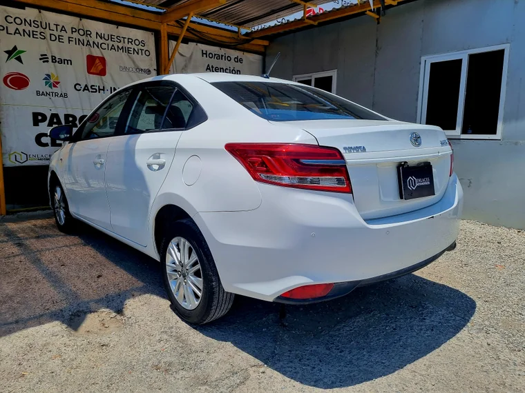 Toyota YARIS 2019 - Vista 4