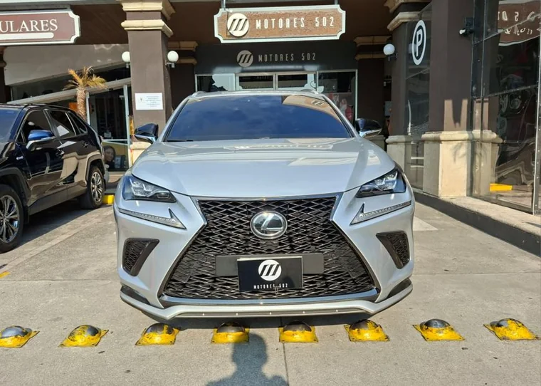 Lexus NX 2019 - Vista 2