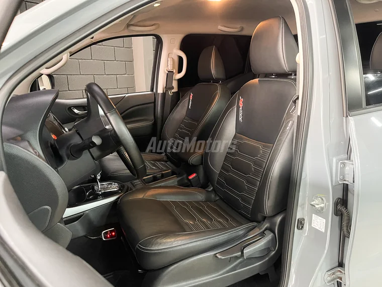Nissan FRONTIER 2025 - Vista 5