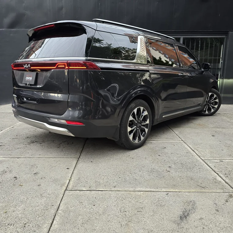Kia CARNIVAL 2023 - Vista 4