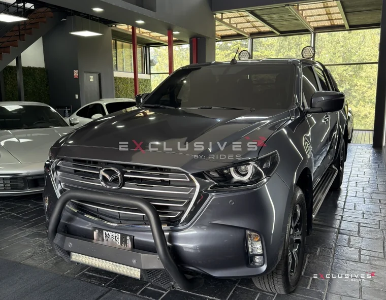 Mazda BT-50 2024 - Vista 3