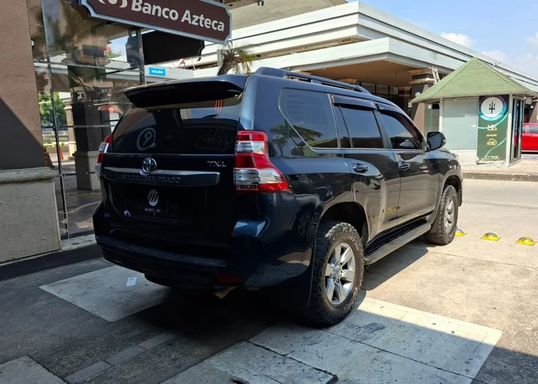 Toyota LAND CRUISER 2016 - Vista 4