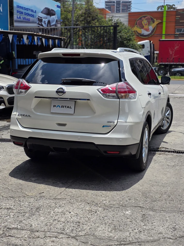 Nissan X-TRAIL 2017 - Vista 3
